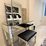 Glasgow 2Bd Near Hydro Secc City Centre Great Location