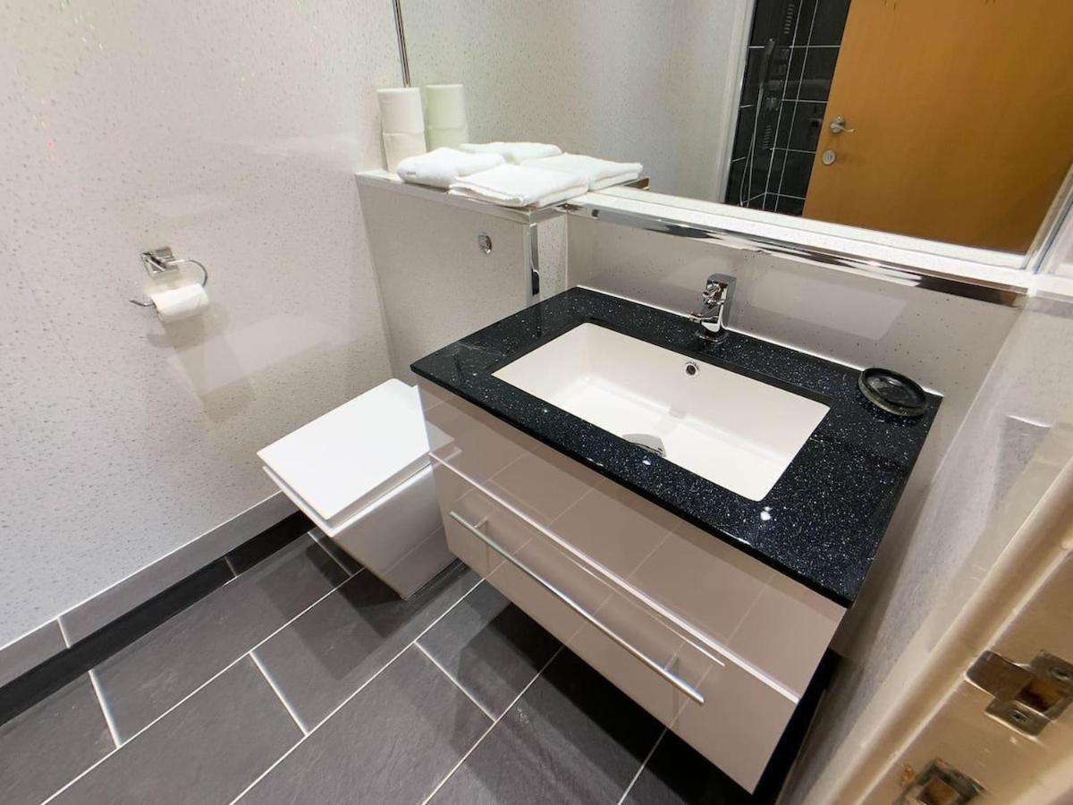 2bd Near Hydro Secc Centre Great Location